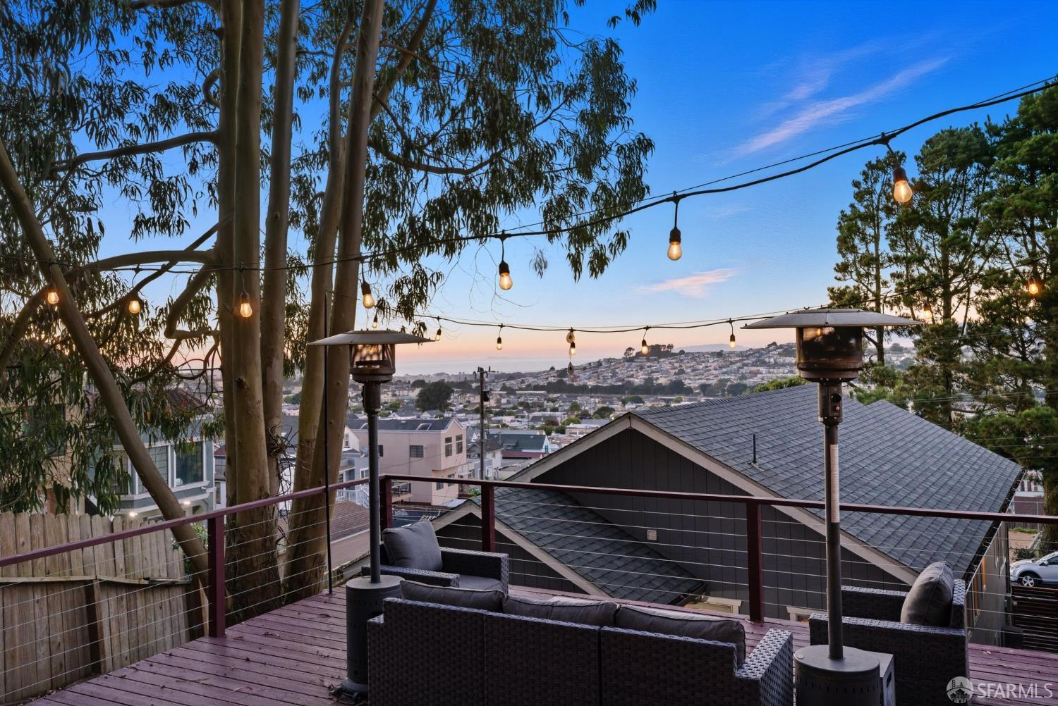 395 Frankfort Street