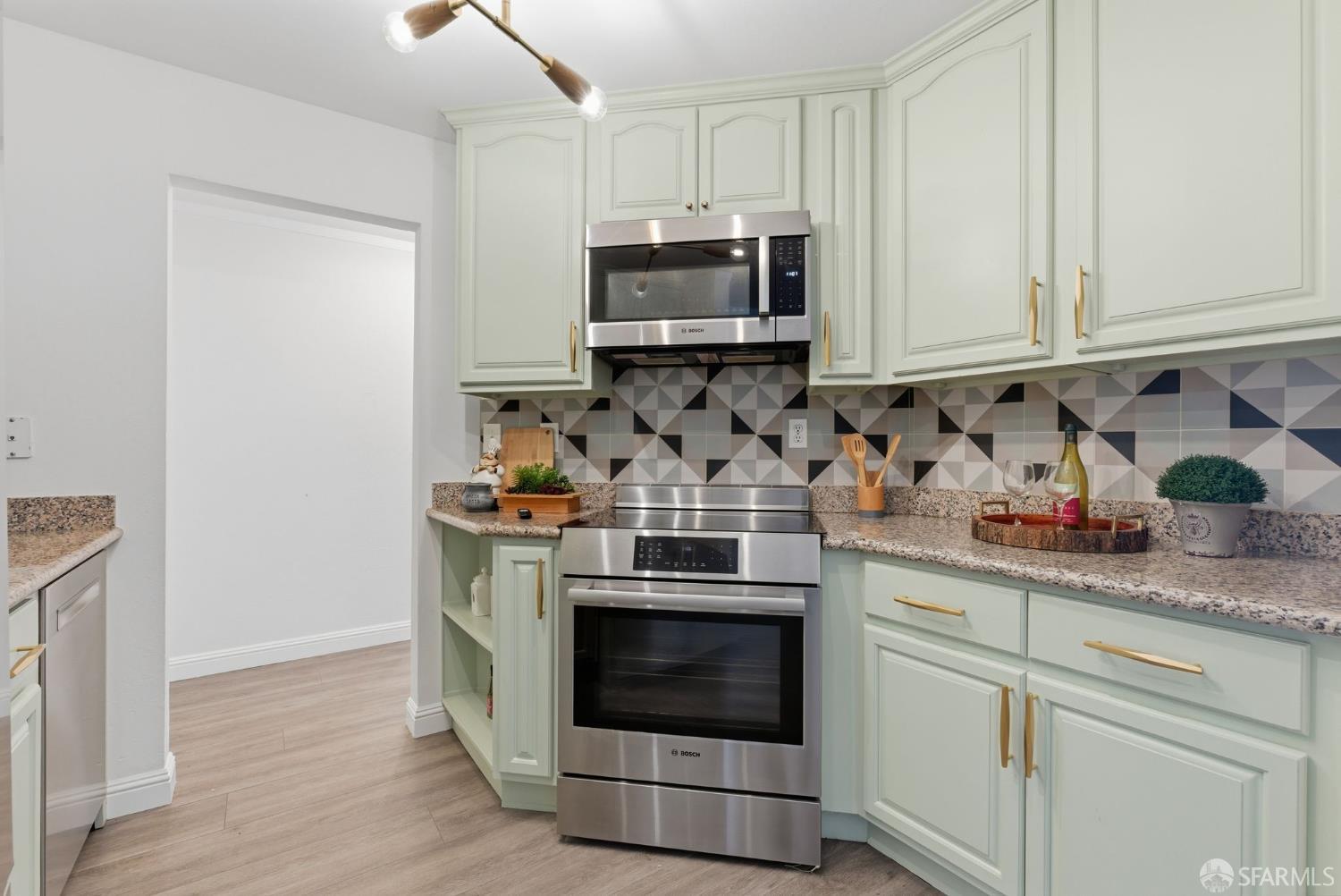 1551 Southgate Avenue # 102