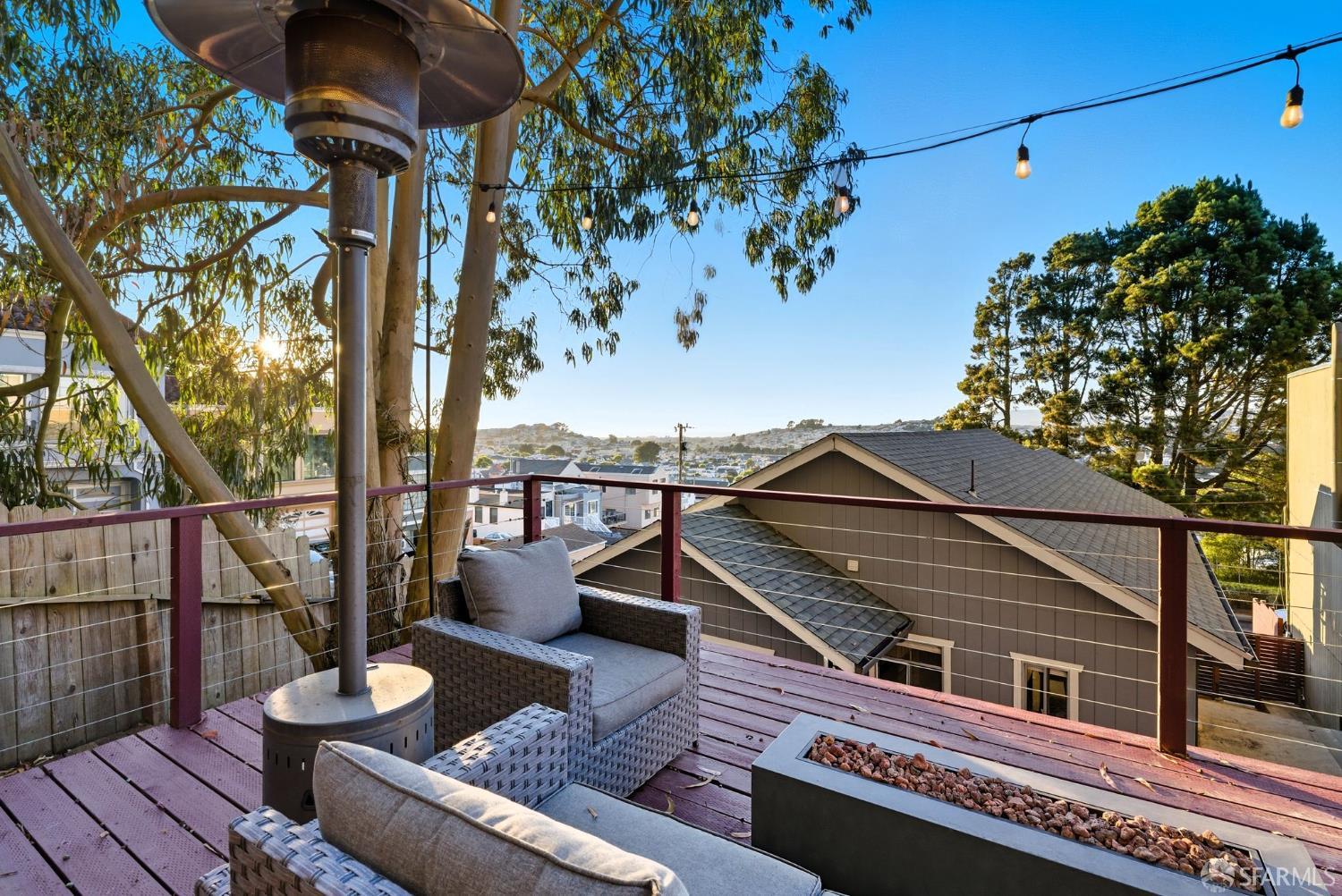 395 Frankfort Street