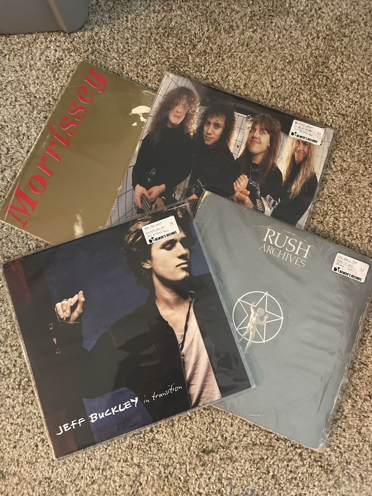 Beaker's Records Logo