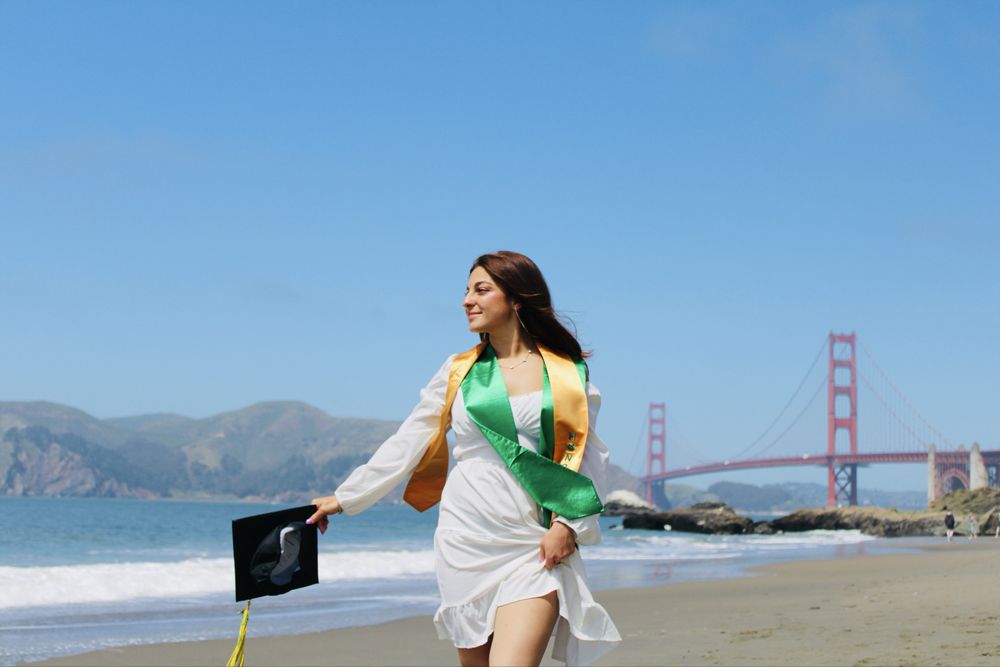 Yuri’s Tennis Services Logo